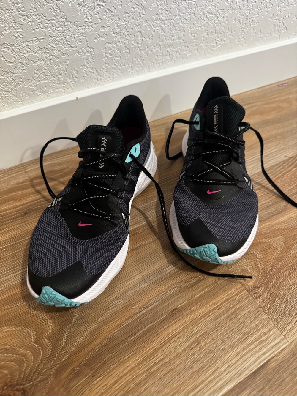Nike Winflo 7 Shield
Obsidian Mist (Women's) - Picture 3 of 5